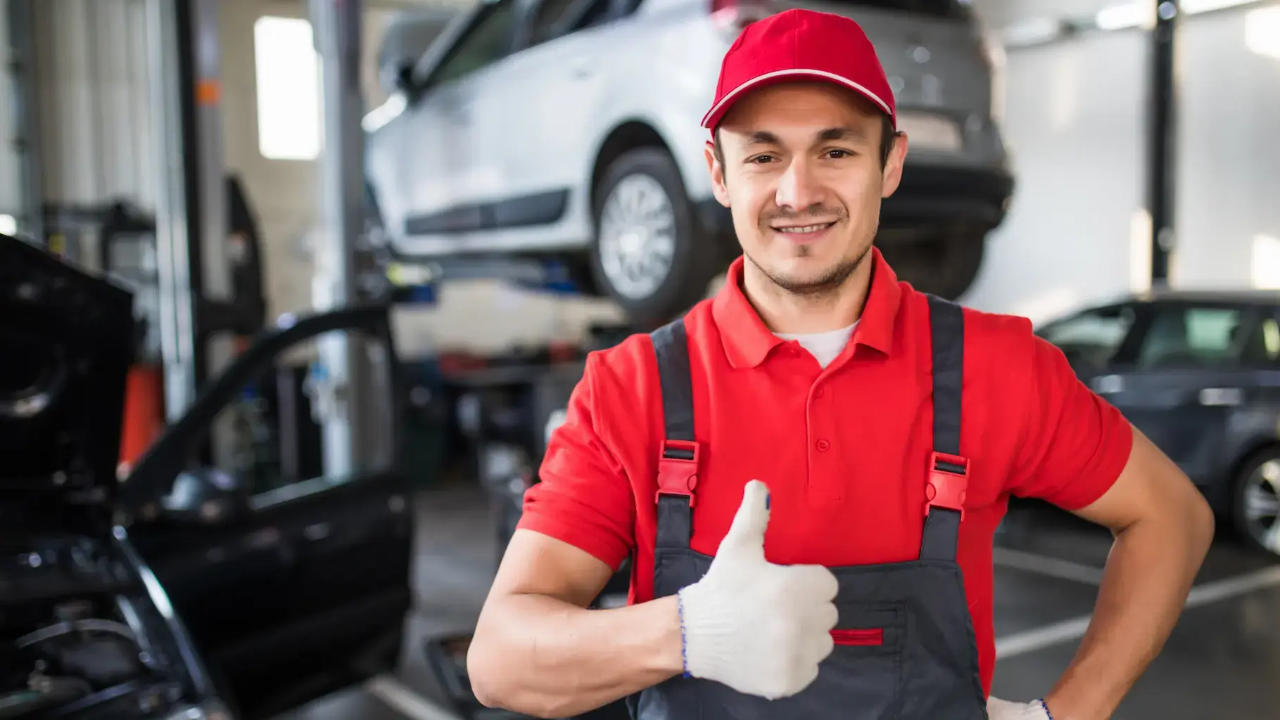Collect Mechanic's fully equipped Birmingham garage facility with diagnostic equipment and vehicle repair tools, no humans appears in the image