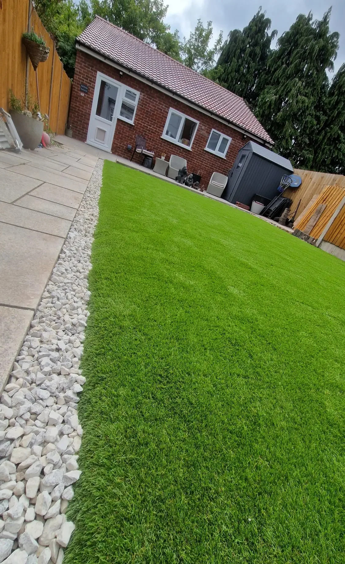 Compact Garden Artificial Turf with Paving Border